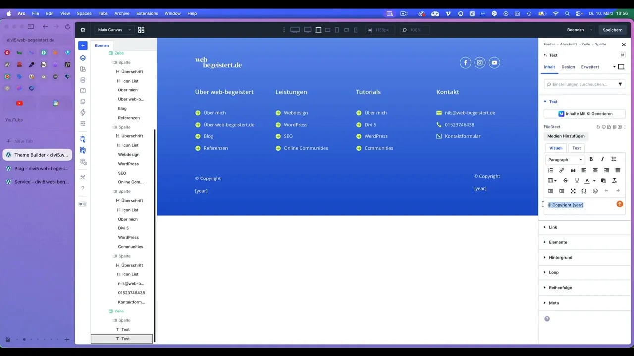 Divi Theme Builder Screenshot: Footer-Vorschau und rechter Editor mit dem Copyright-Textfeld geöffnet.